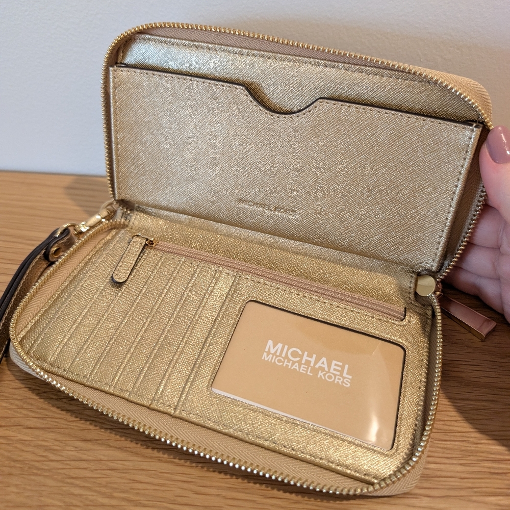 EUC Michael Kors Large Metallic Leather Wristlet Wallet - Picture 4 of 6